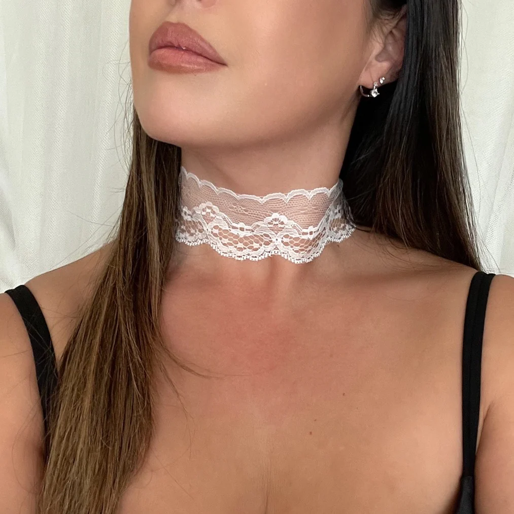 Alexis Lace Choker - White or Black - Image 7