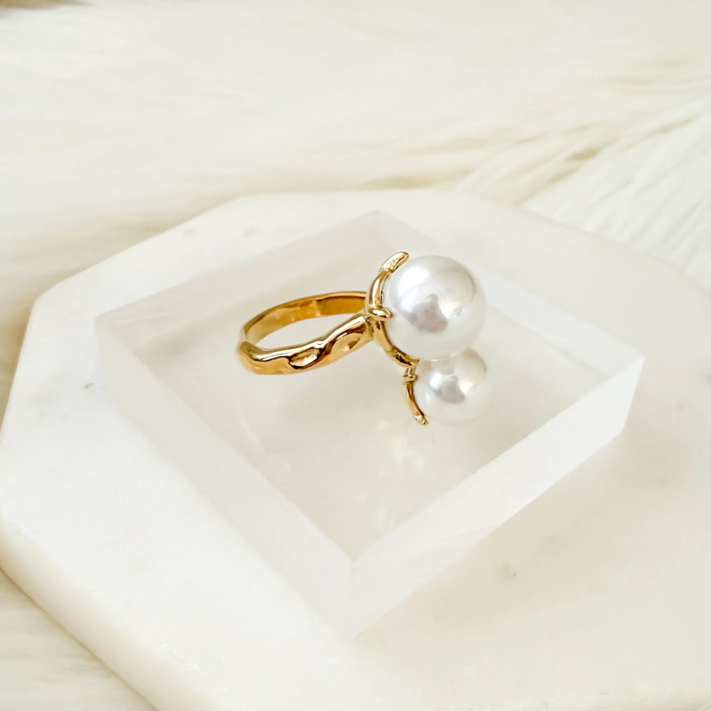 Arianne Pearl Ring - Image 3