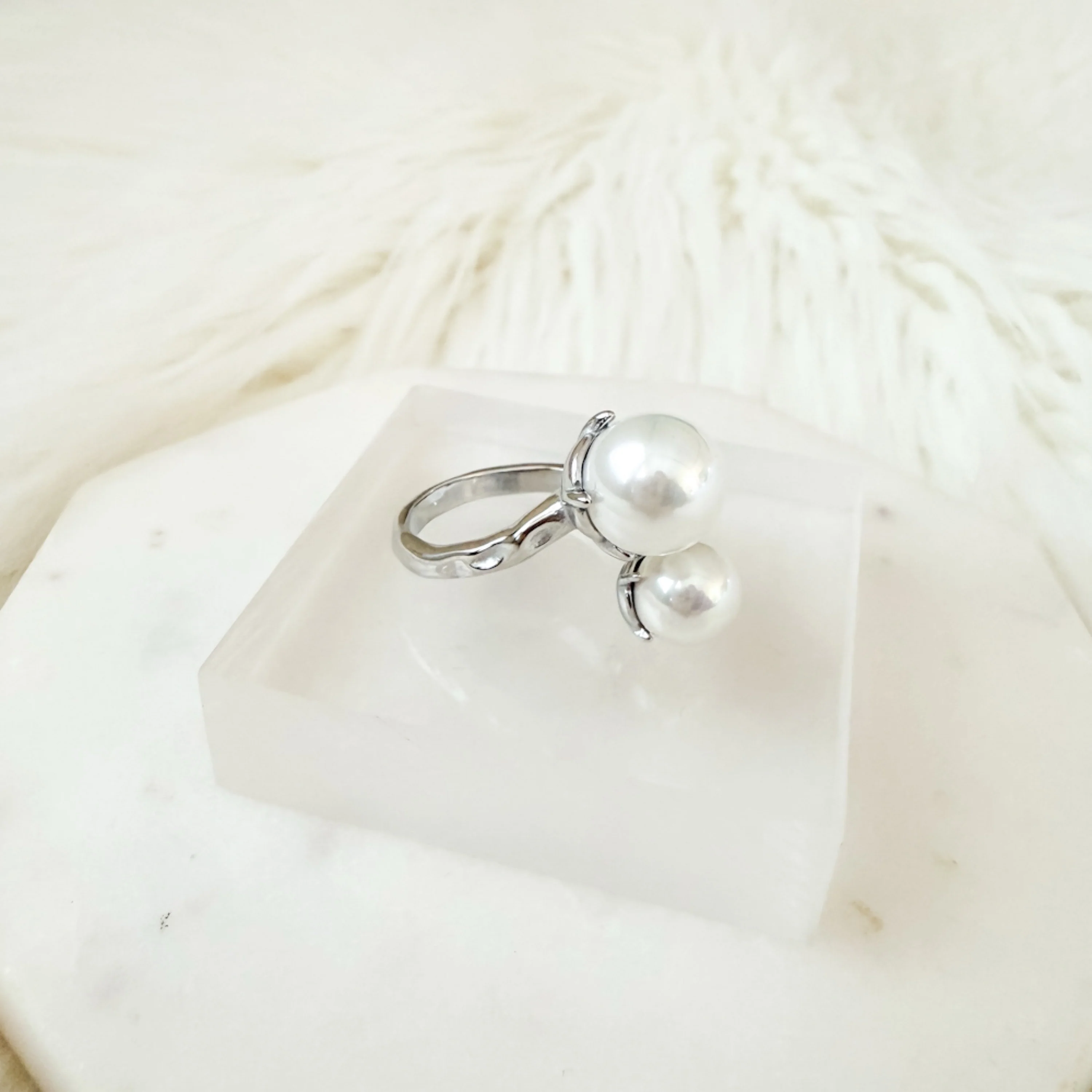 Arianne Pearl Ring - Image 8