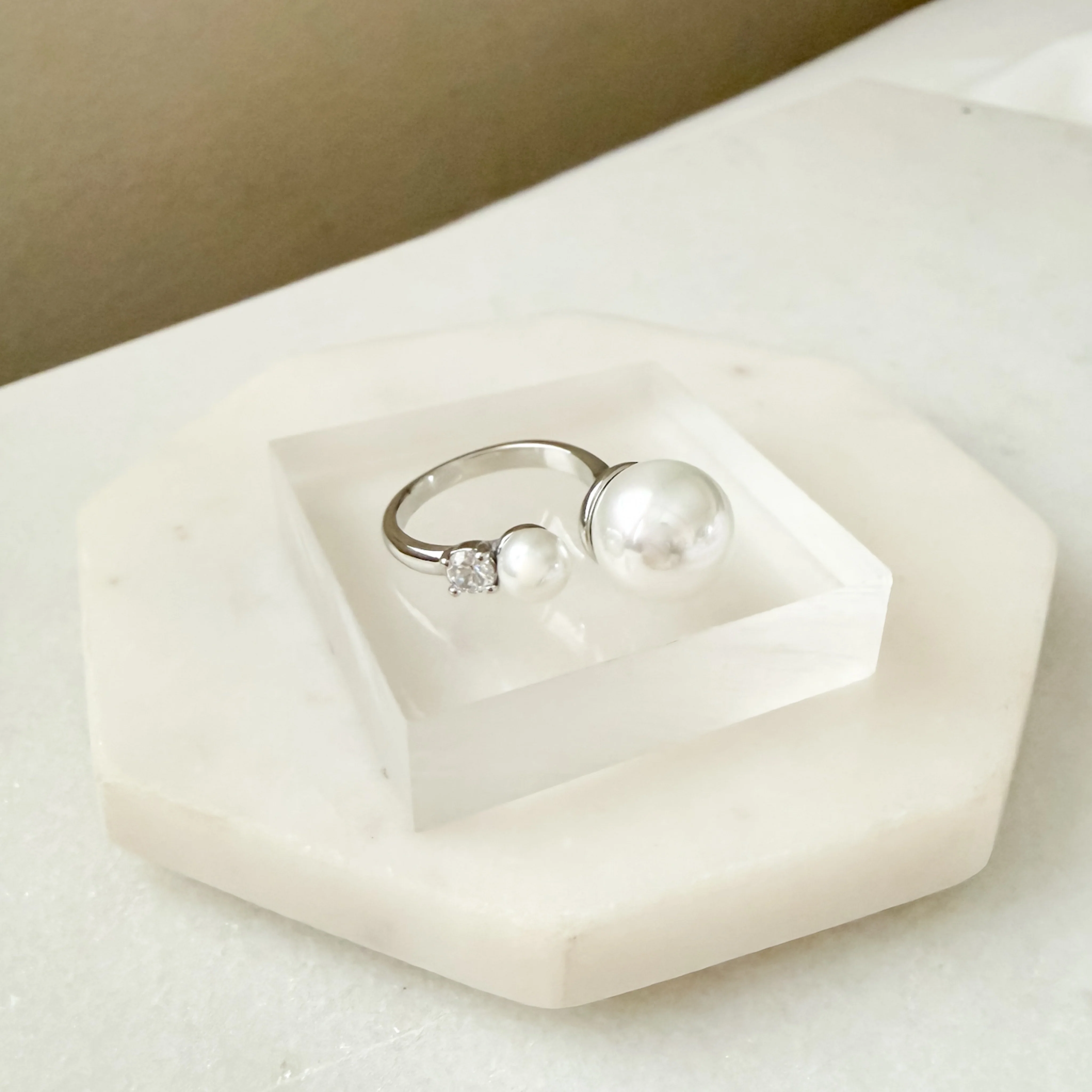 Arista Open Pearl Ring - Image 10