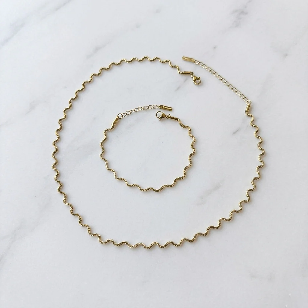 Aura Ripple Chain Bracelet - Image 14