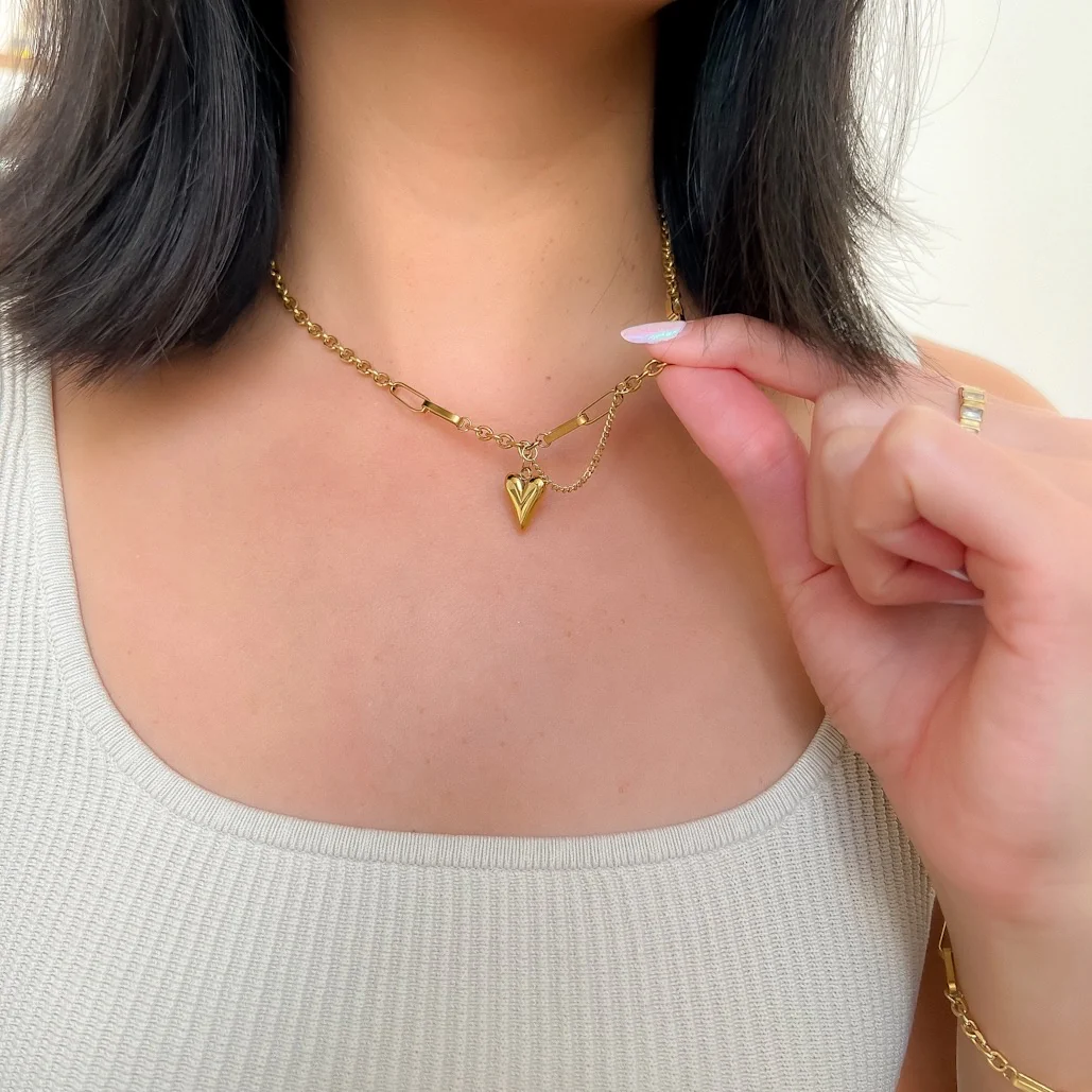 Chained Heart Necklace - LAST CHANCE! - Image 14