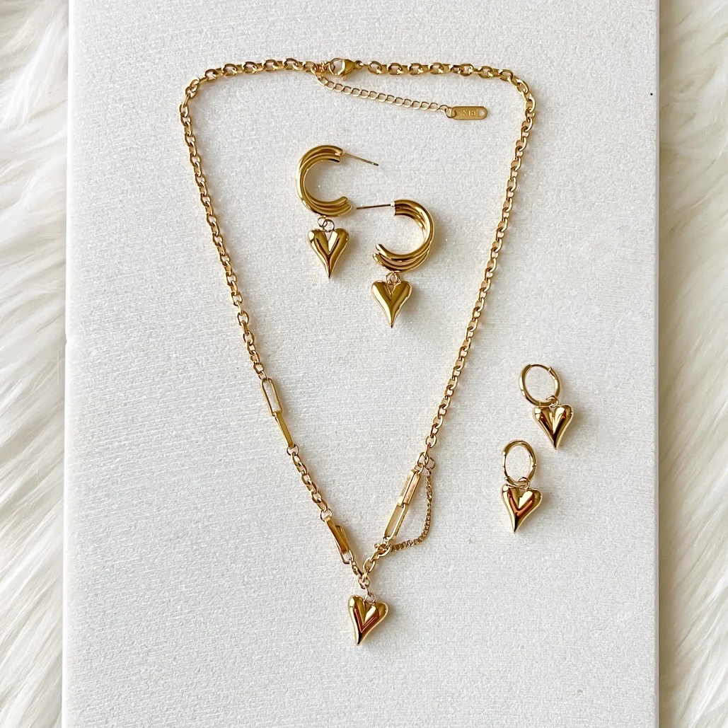 Chained Heart Necklace - LAST CHANCE! - Image 25