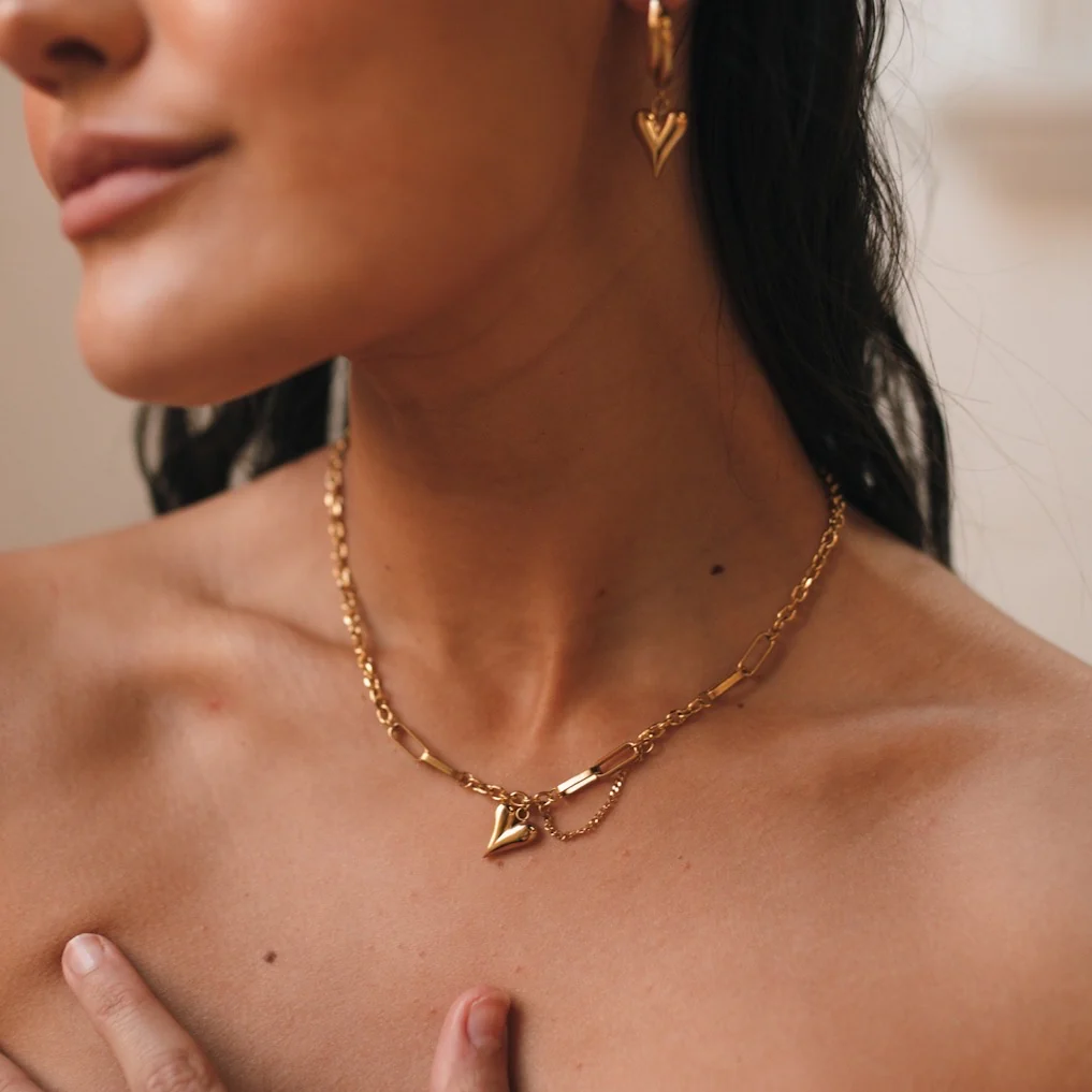 Chained Heart Necklace - LAST CHANCE! - Image 7