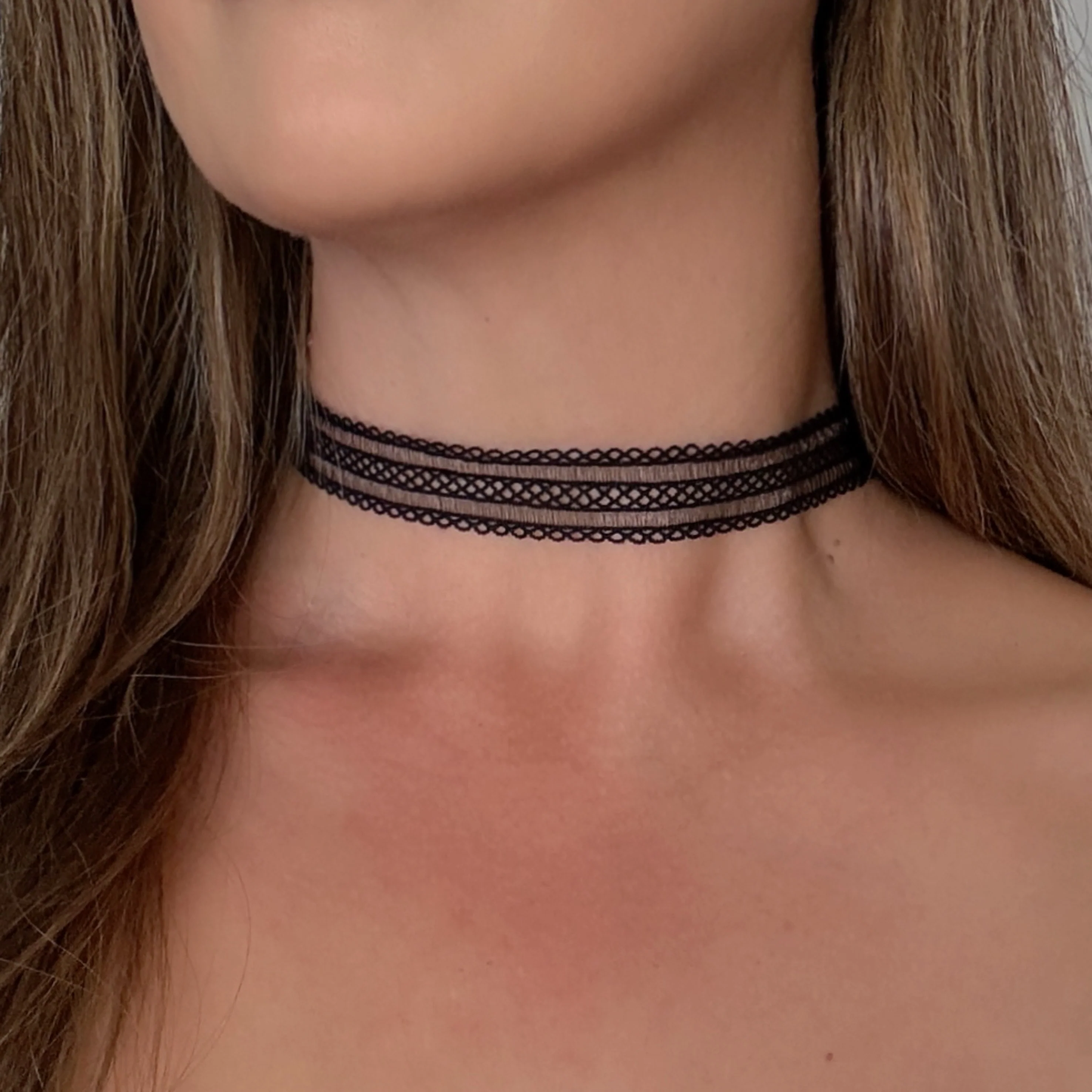 Desire Lace Choker - Image 5