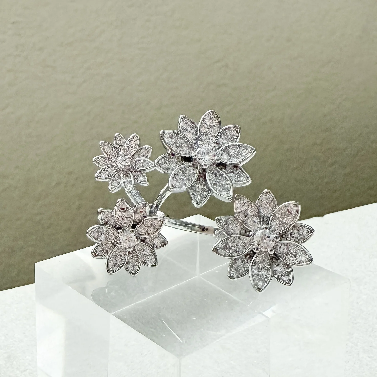 Enchanted Garden Between the Finger Ring - Image 2