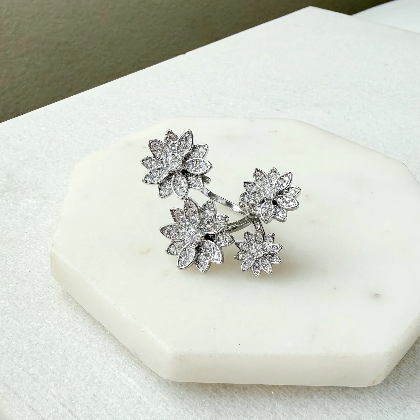 Enchanted Garden Between the Finger Ring - Image 7