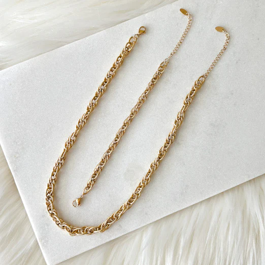 Karina Chain Bracelet - Image 15