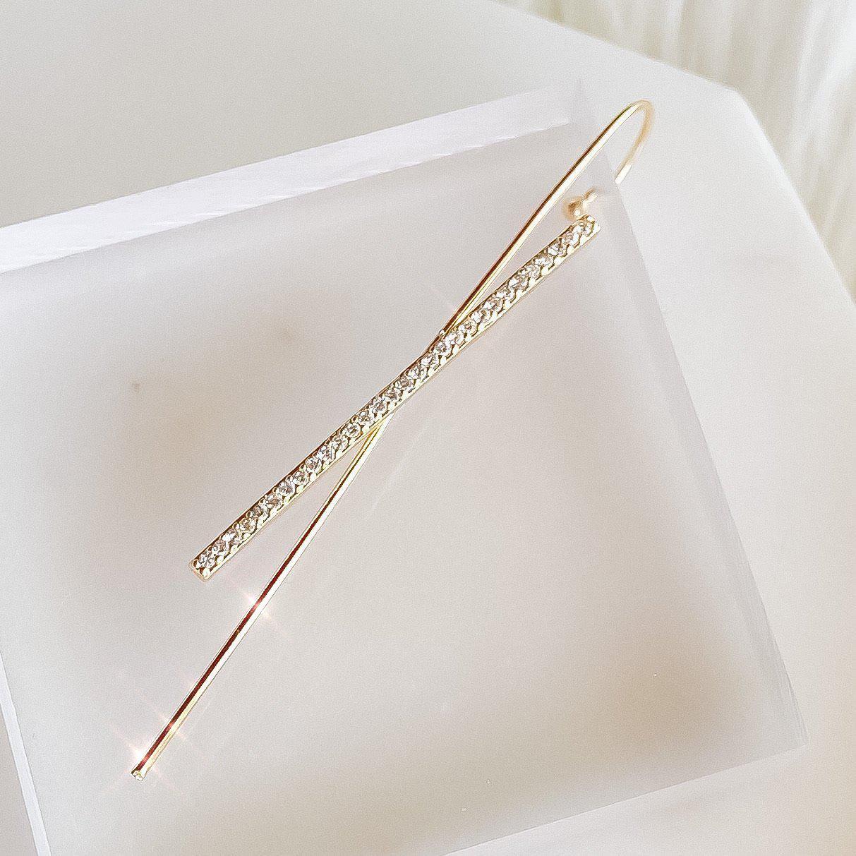 London Ear Hook / Ear Cuff - LAST CHANCE! - Image 2