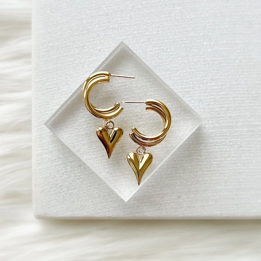 Lovely Heart Drop Earrings - LAST CHANCE!