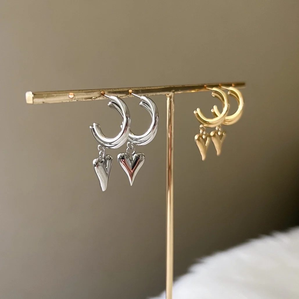 Lovely Heart Drop Earrings - LAST CHANCE! - Image 11