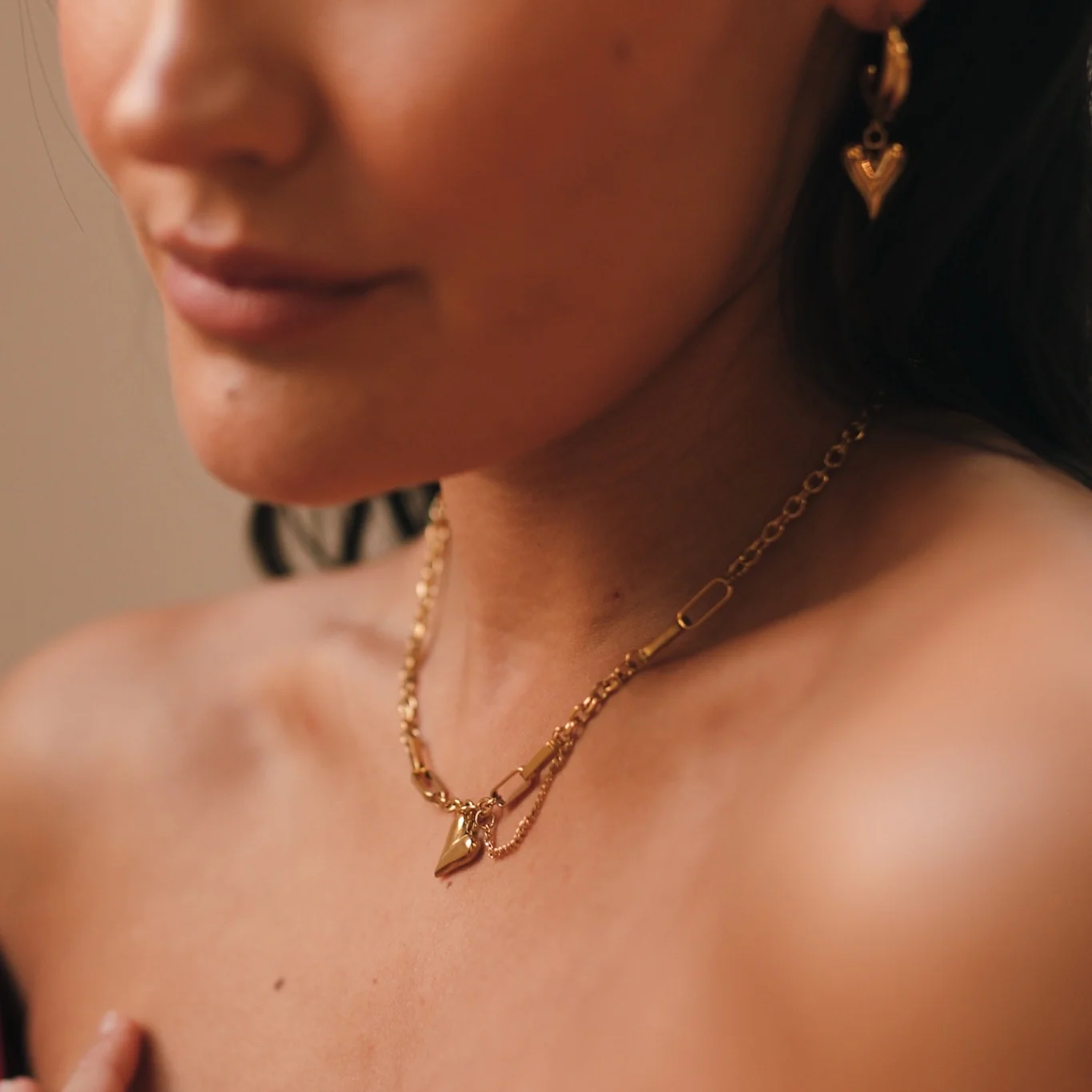 Lovely Heart Drop Earrings - LAST CHANCE! - Image 5