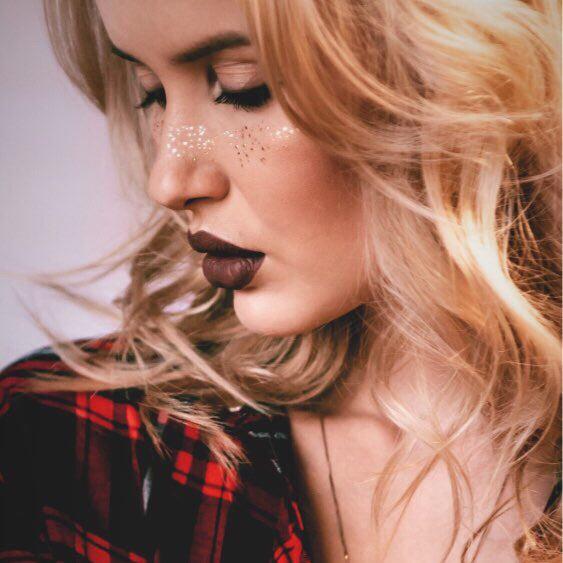 Metallic Face Temporary Tattoo Jewels - 11 Designs - Image 17