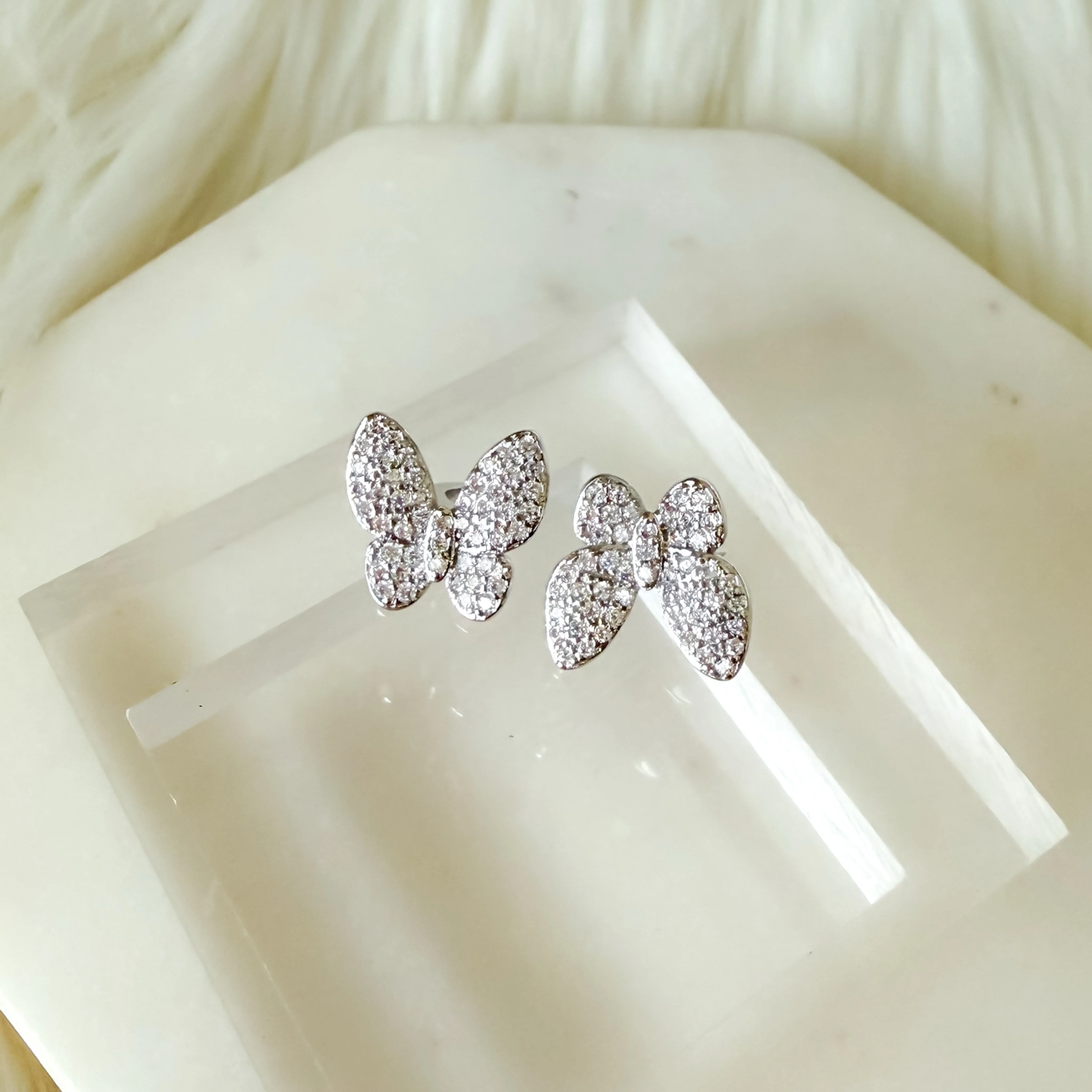 Papillon Butterflies Ring - Image 2