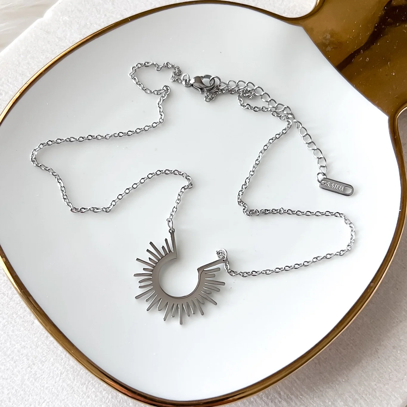 Ray Necklace - LAST CHANCE! - Image 13