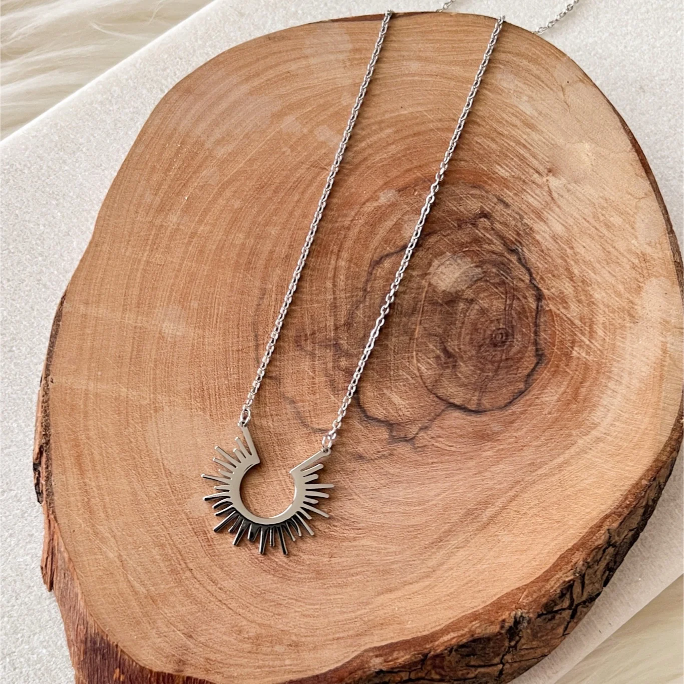 Ray Necklace - LAST CHANCE! - Image 14
