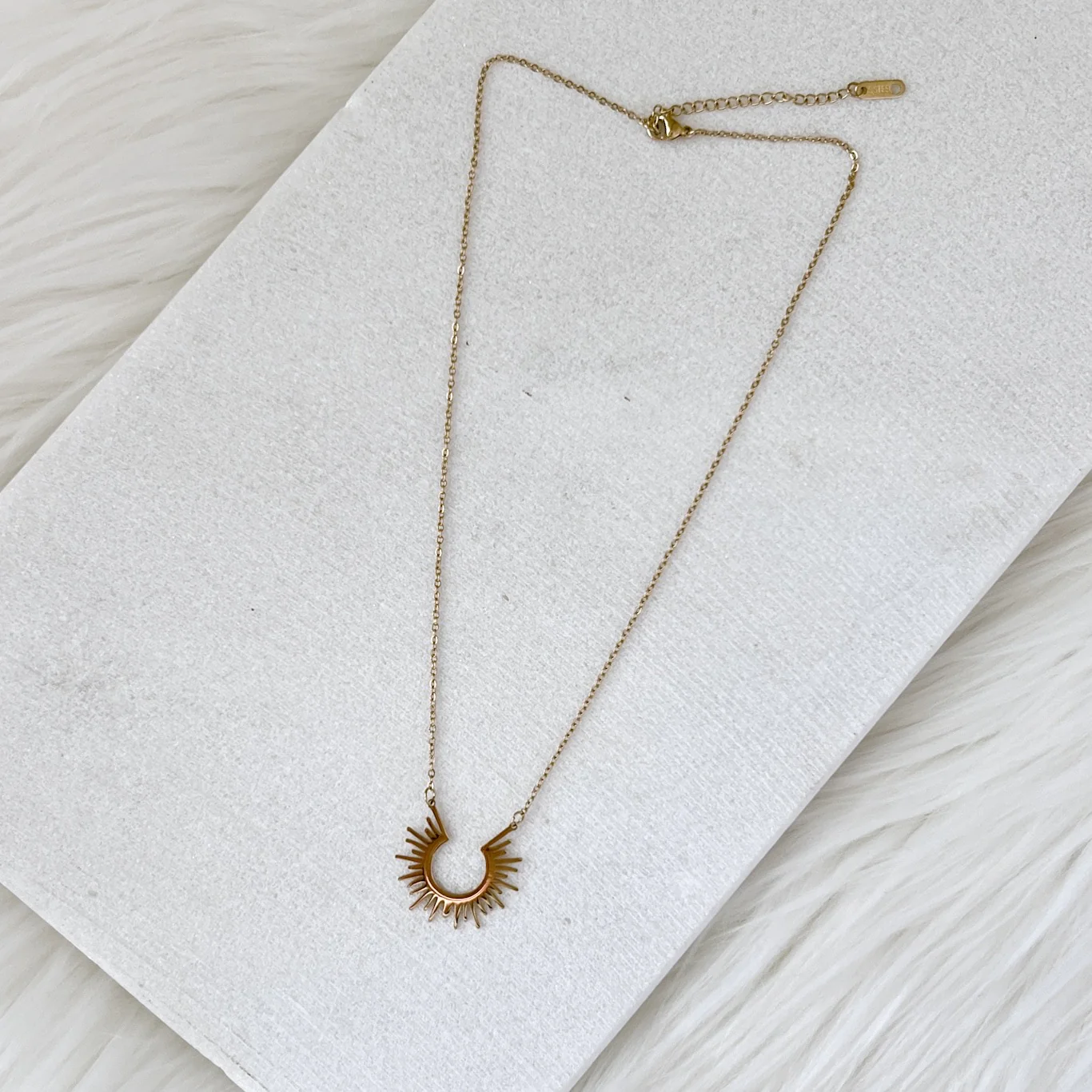 Ray Necklace - LAST CHANCE! - Image 4