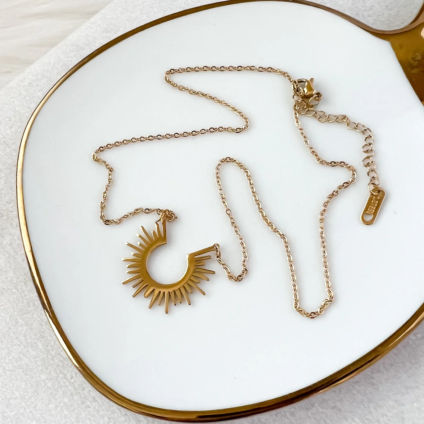 Ray Necklace - LAST CHANCE! - Image 5