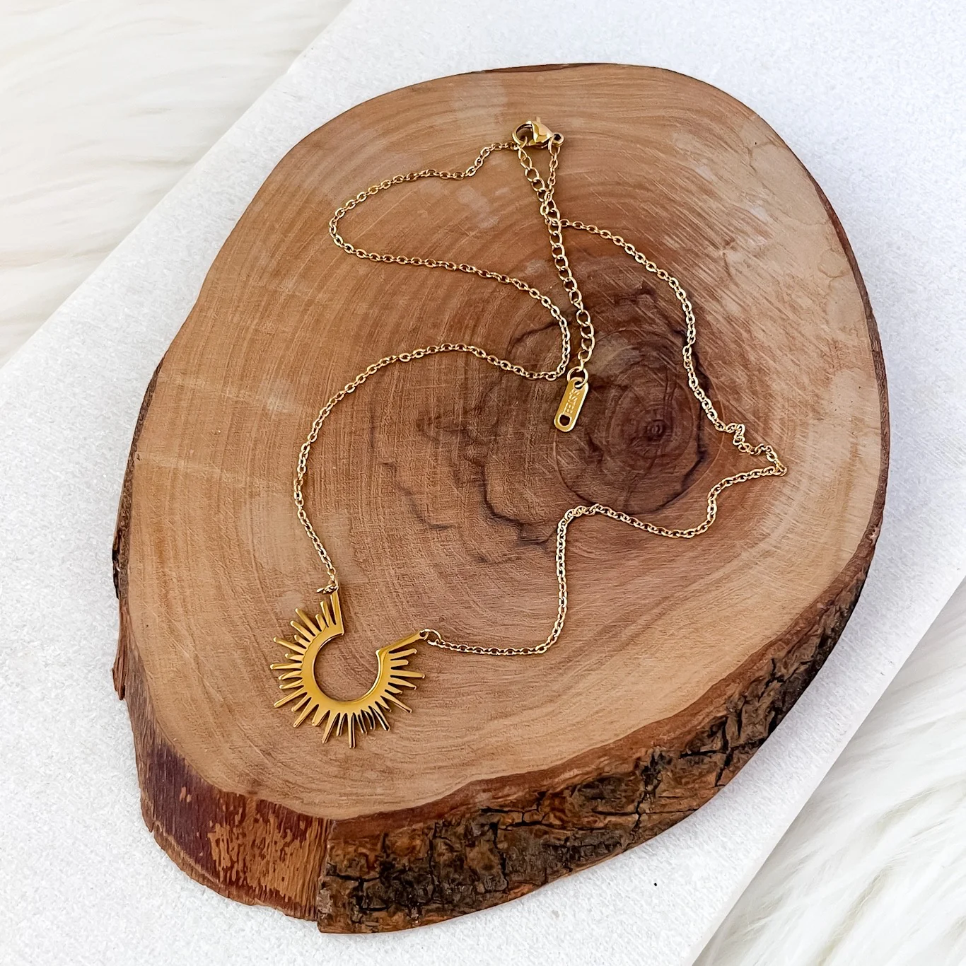 Ray Necklace - LAST CHANCE! - Image 6