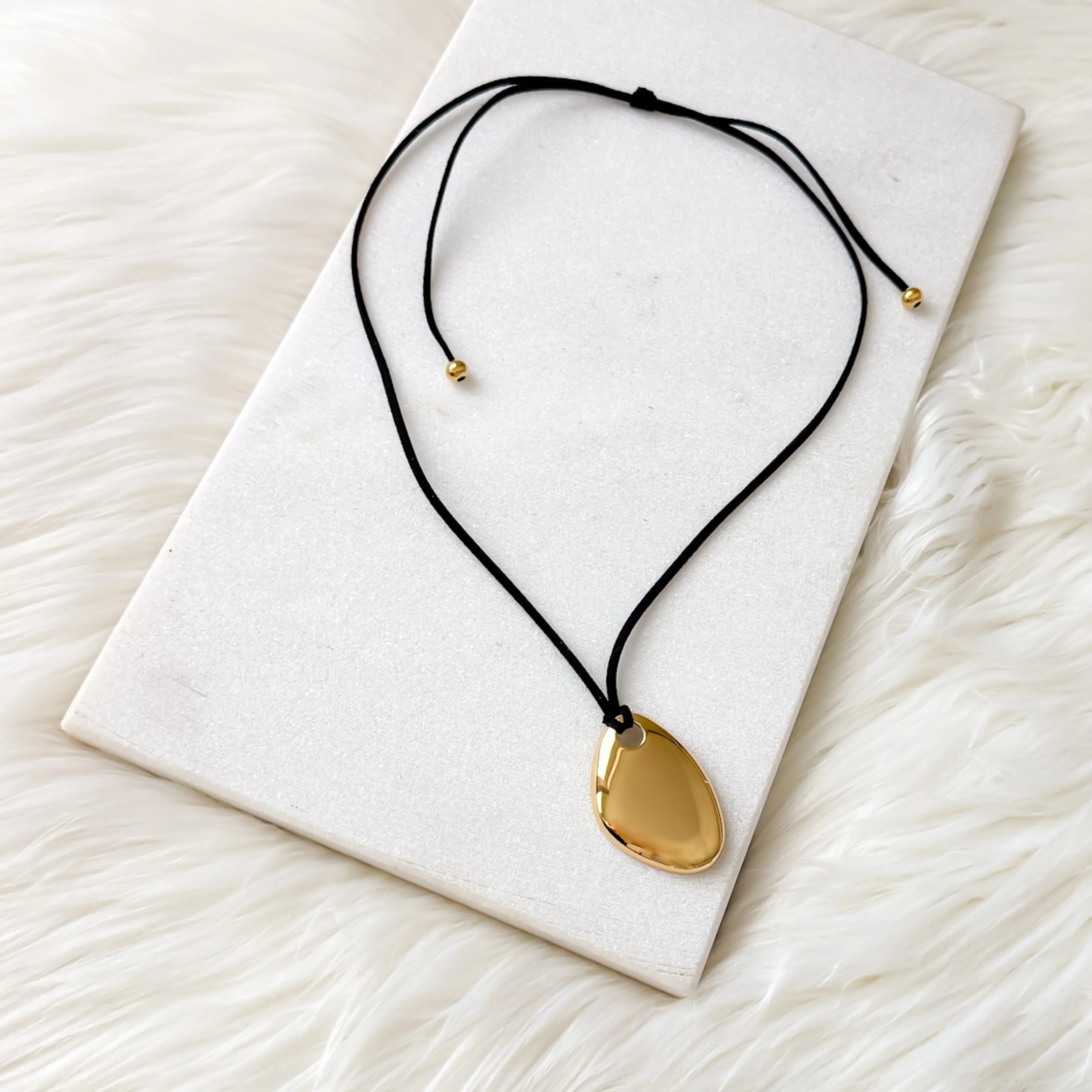 Serenity Rope Pendant Necklace - Image 9