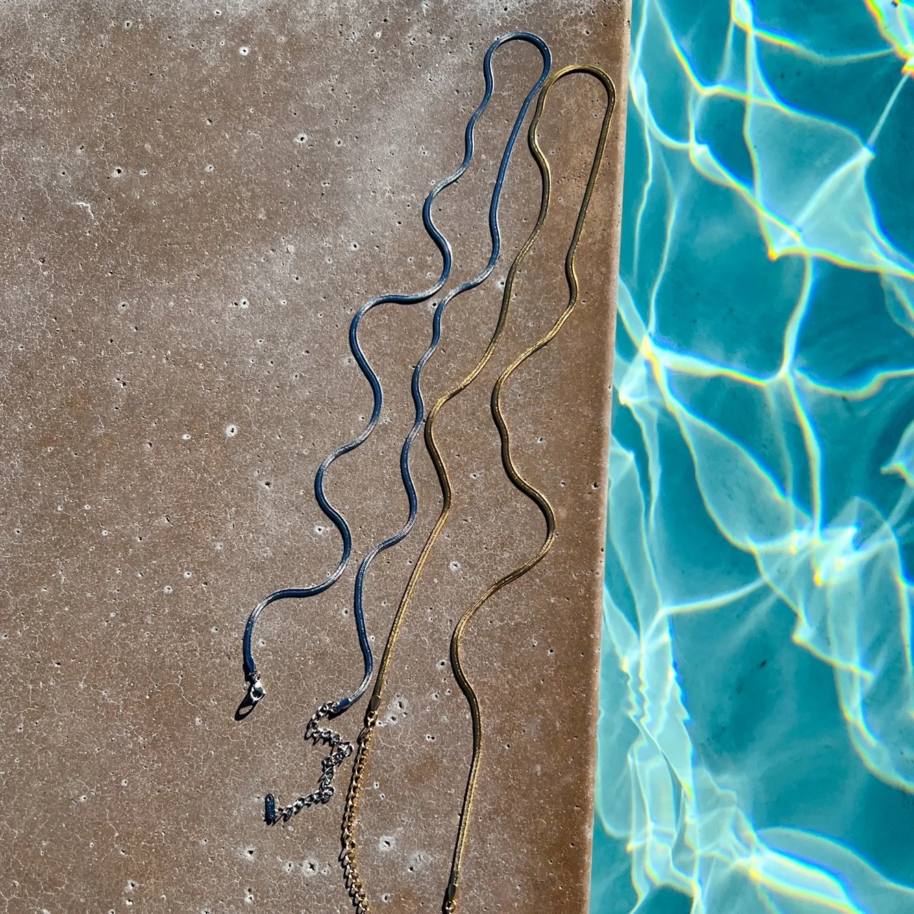 Sultry Serpent Herringbone Belly Chain - Image 32