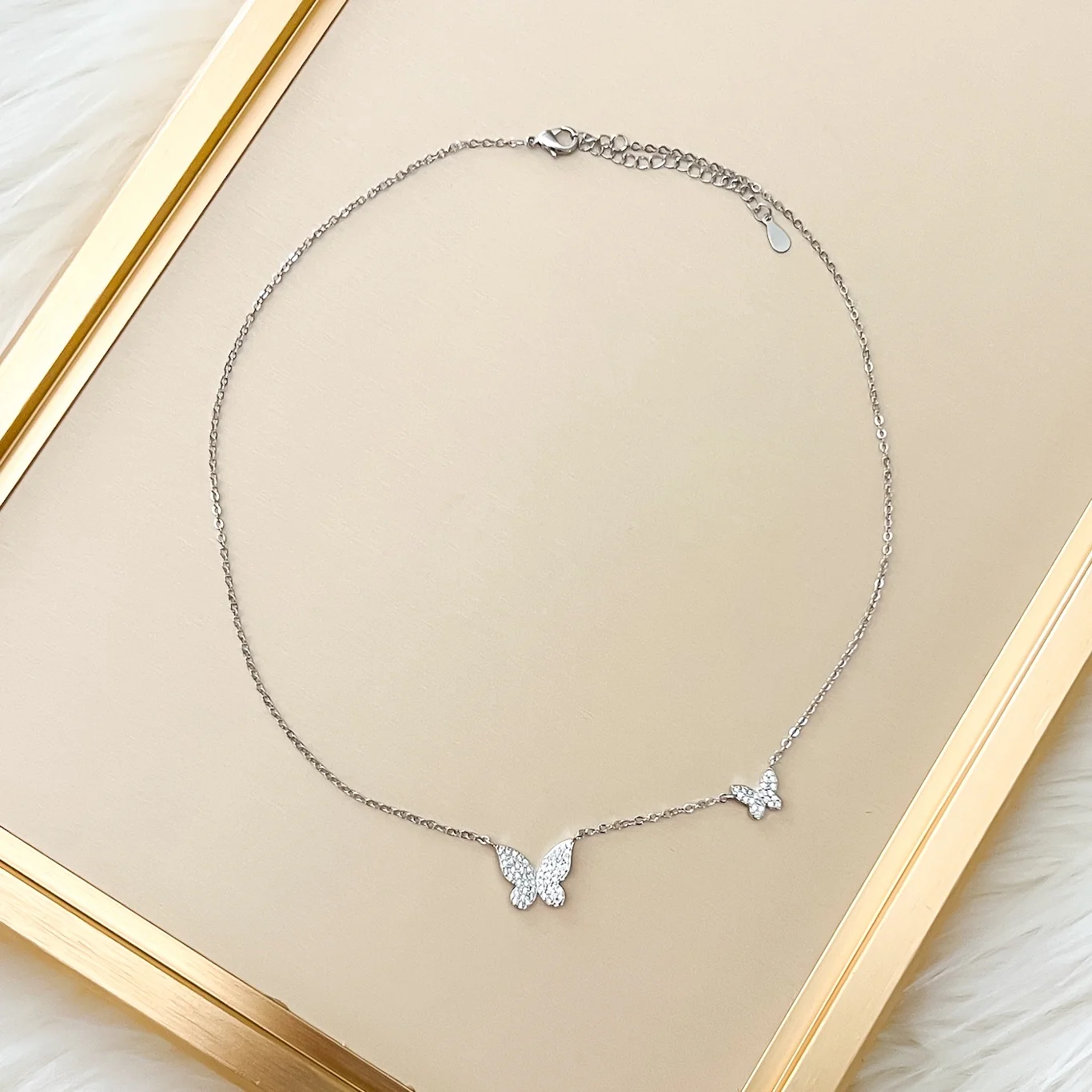 Sweet Butterflies Necklace - Image 18