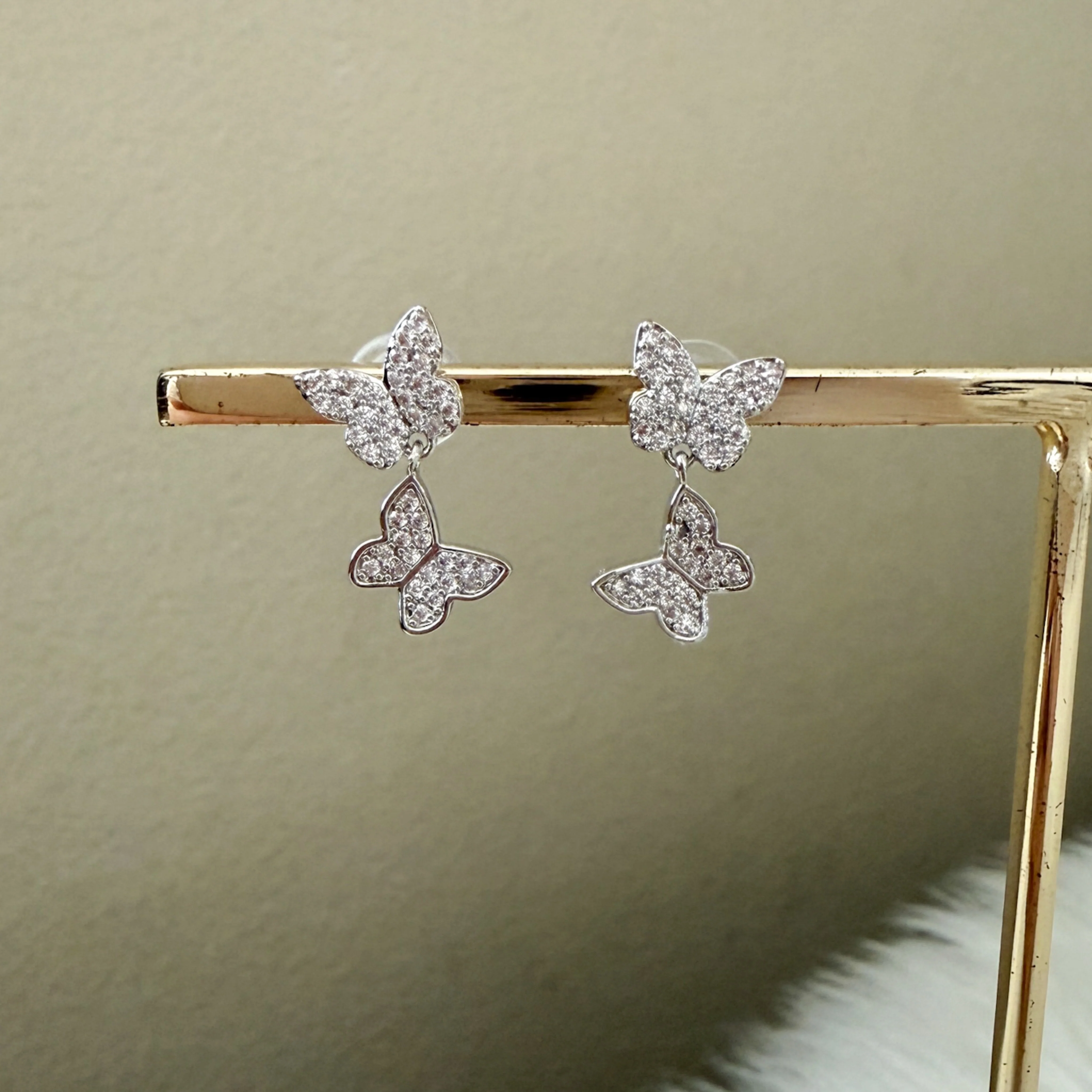 Sweet Butterfly Earrings - Image 9