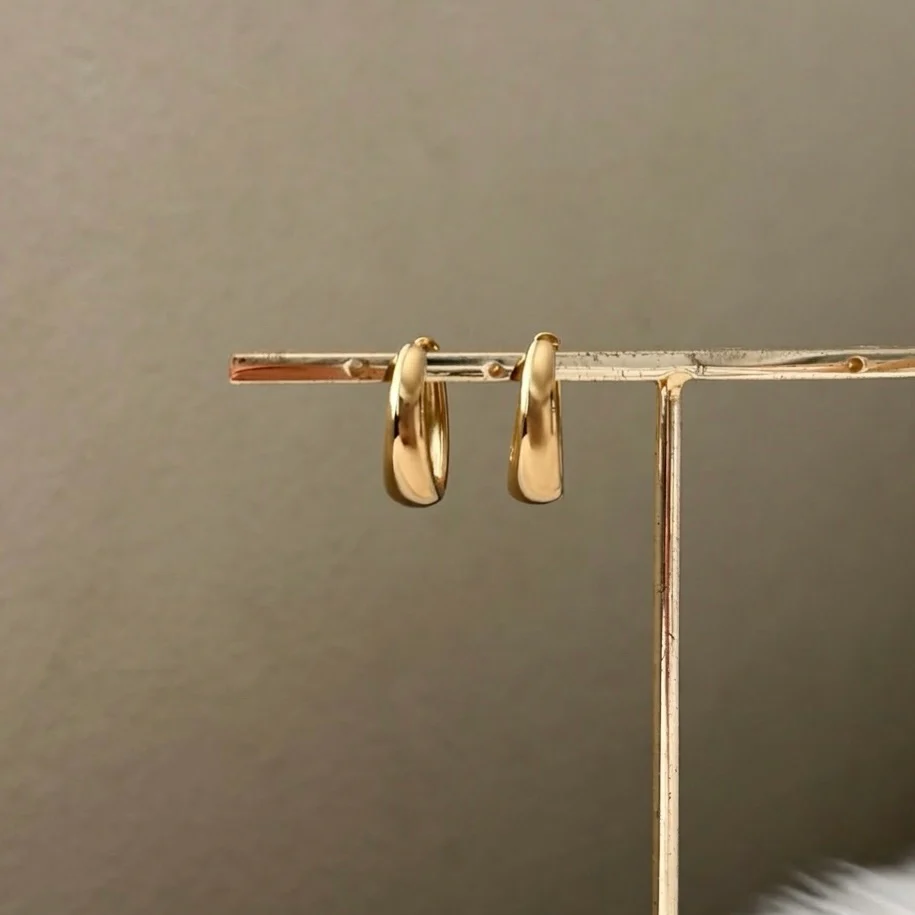 The Ever Teardrop Hoop Earrings - Image 16