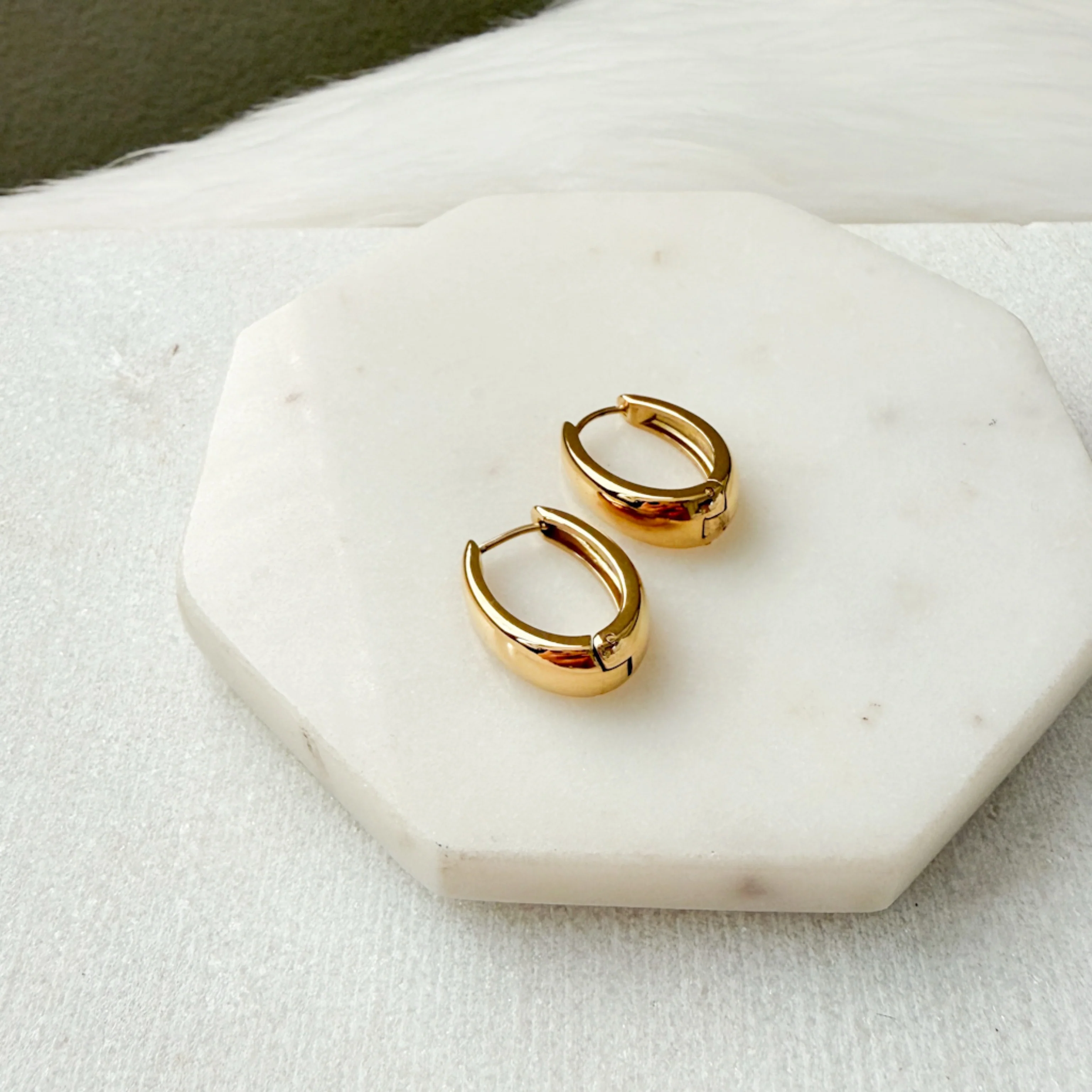 The Ever Teardrop Hoop Earrings - Image 6