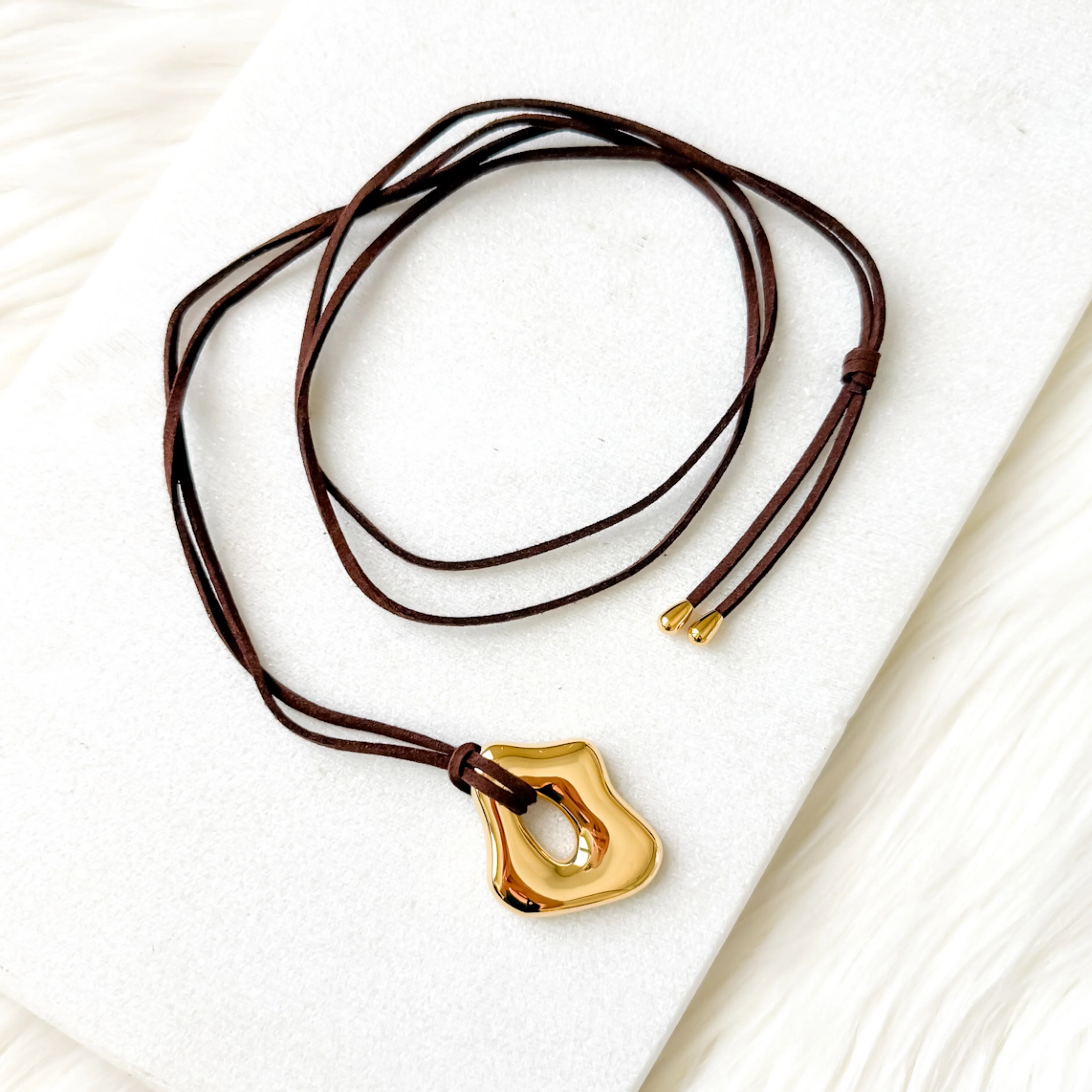 Tranquility Rope Pendant Necklace - Image 20