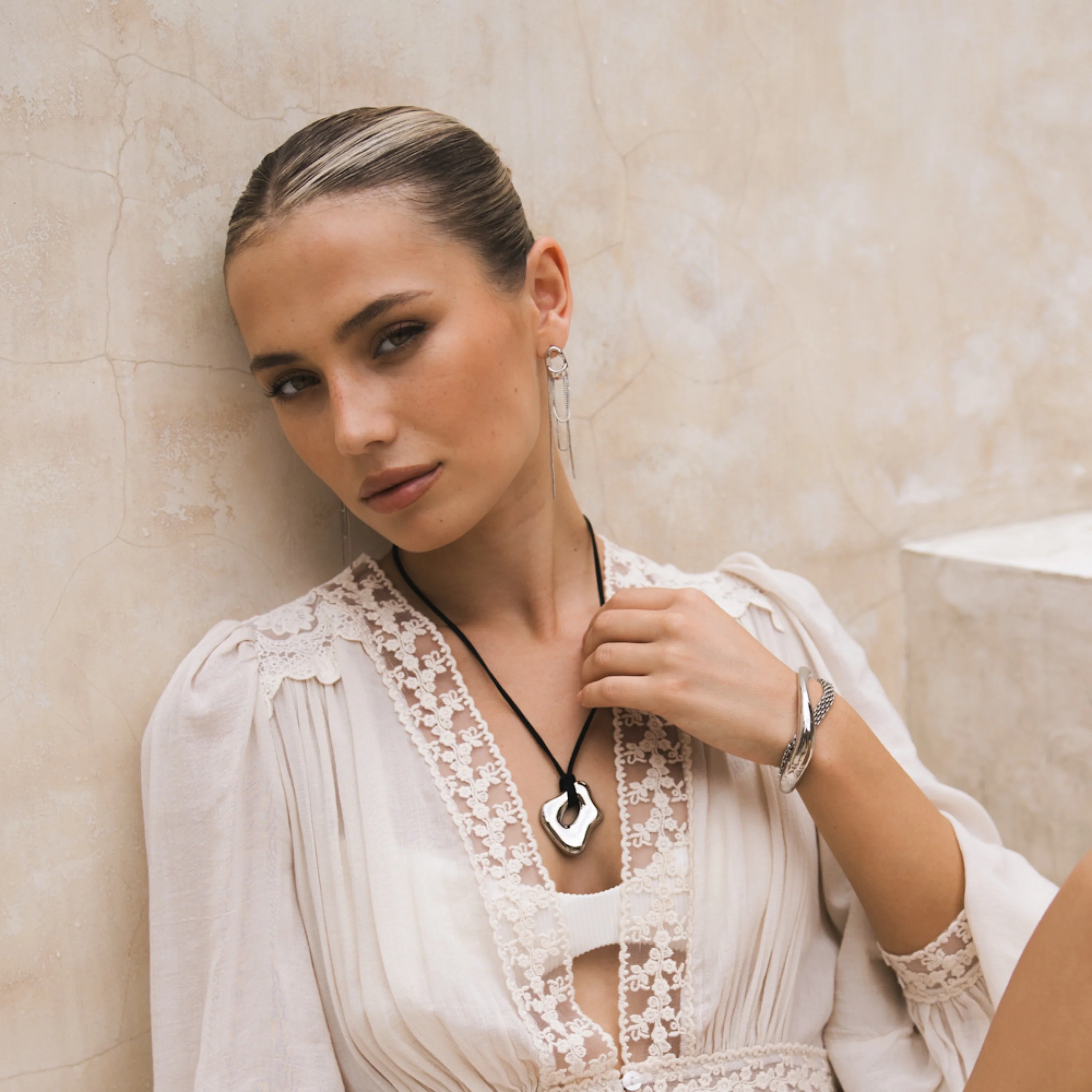 Tranquility Rope Pendant Necklace - Image 8