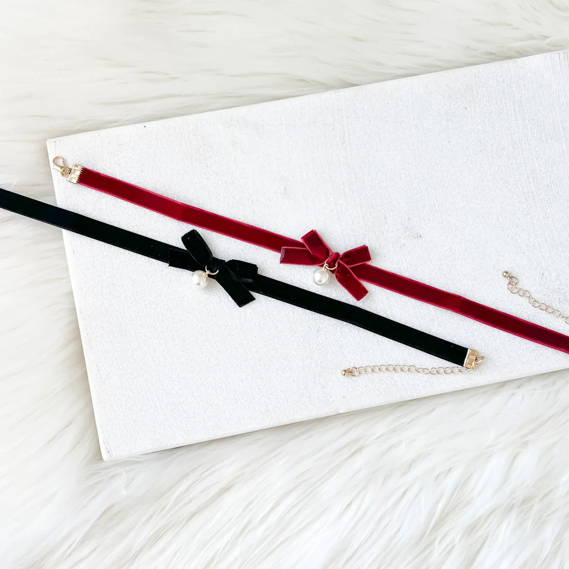 Velvety Bow Tie Choker - Image 3