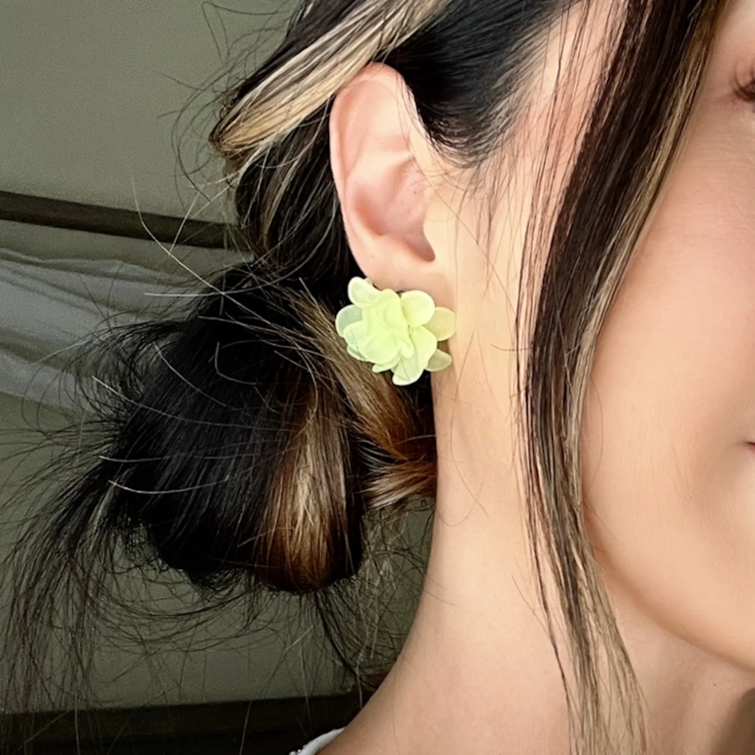 Zinnia Flower Earrings - LAST CHANCE! - Image 5